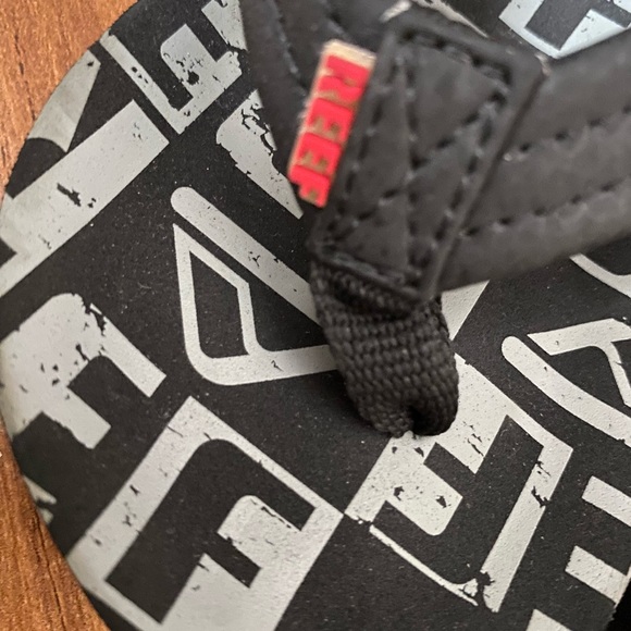 Reef Flip-Flops (Size 13/1) - Picture 7 of 7